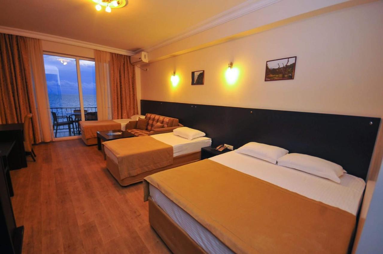 Hotel Neptun Kvariati Zewnętrze zdjęcie