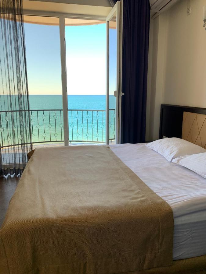 Hotel Neptun Kvariati Zewnętrze zdjęcie